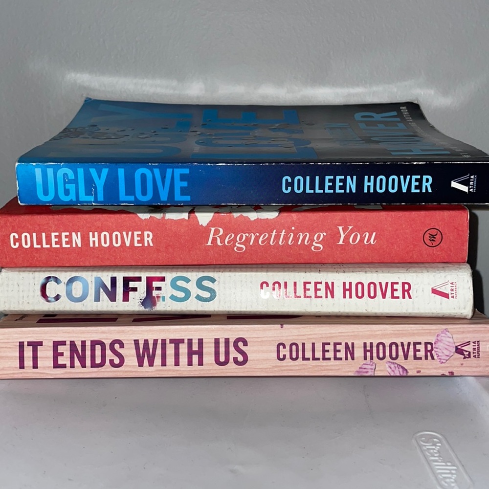 Colleen Hoover Books 📚